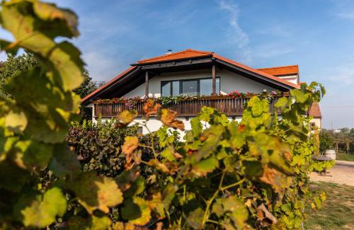 Mikulcice Maison | Vinařství Výmola