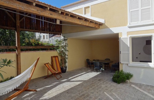 Sorano Cottage | VINCENNES : Appartement de charme, calme et ensoleillé