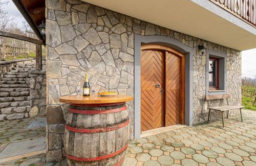 Trska Gora Appartement | Vineyard Cottage Luštek - Happy Rentals