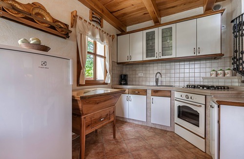 Bostanj Maison | Vineyard Cottage Wine and Honey, Trebelno, Slovenia