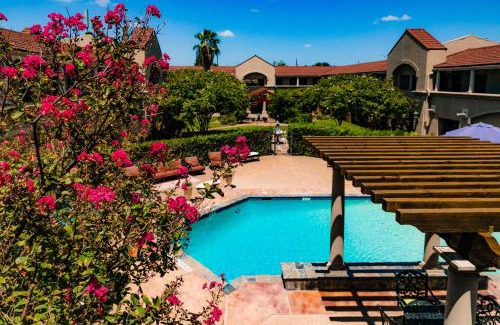 College Station Hôtel | Vineyard Court Designer Suites Hotel