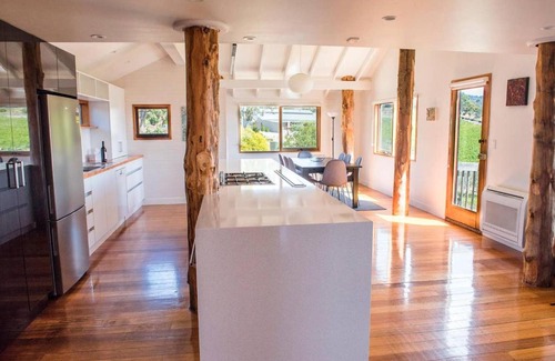 Cambridge Maison | Vineyard Stay - 15 mins to city 7 mins to airport
