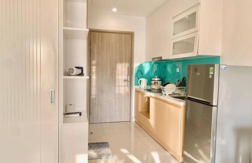 District 9 Appartement | Vinhomes Studio Apartment With Pool View - BB Home