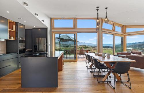 Bannockburn Maison | Vino and Views - Bannockburn Holiday Home