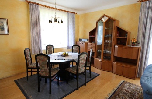 Ferlach Maison | Vintage Holiday Home in Ferlach with Barbecue