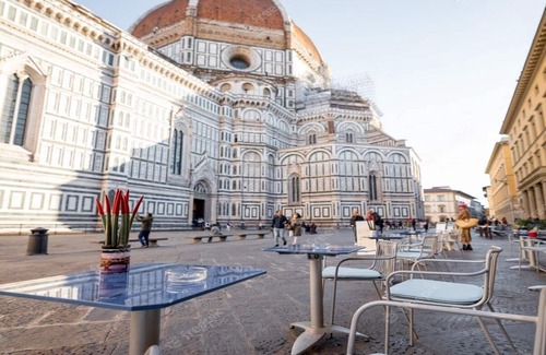 Duomo Appartement | VINTAGE LUXURY- RIGHT AT THE HEART OF FLORENCE