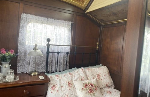 Turnchapel Maison | Vintage Showman's Wagon For Two Close to Beach