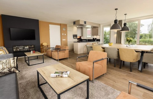 Municipality of Emmen Maison | VIP Cottage 12 People