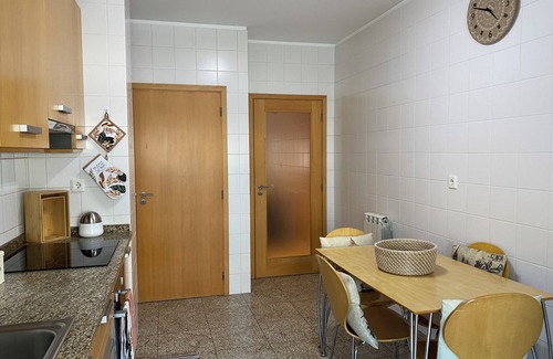 Viseu Appartement | Viseu Home: Apartamento Espaçoso Para Famílias e Amigos no Centro de Viseu