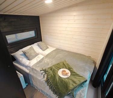 Kolari Chalet De Ski | Visit Lapelland - Riverside Village with a Nature View, Fireplace, Sauna, Kitchen