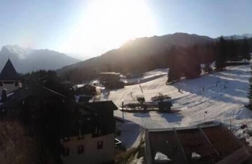 Les Esserts Appartement | Aux pieds des pistes de Ski -VTT, appartement spacieux et convivial