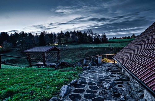 Ivancna Gorica Appartement | Visnja Gora Meadow Hideaway with Terrace - Standard One Bedroom Apartment with Terrace