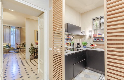 Lucca Historical Center Appartement | Vissi D'Arte, a Luxury Ground Floor Apartment with Private Garden inside the Walls of Lucca