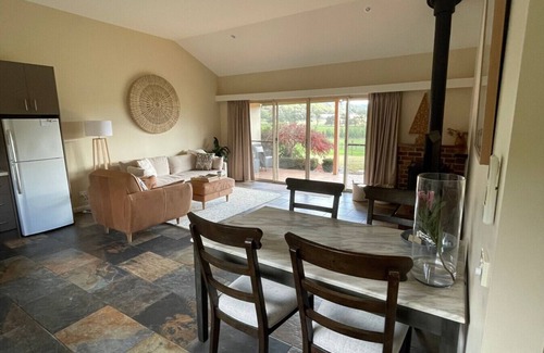 Yarra Junction Appartement | Vista 1 crisp mountain air and the day is yours