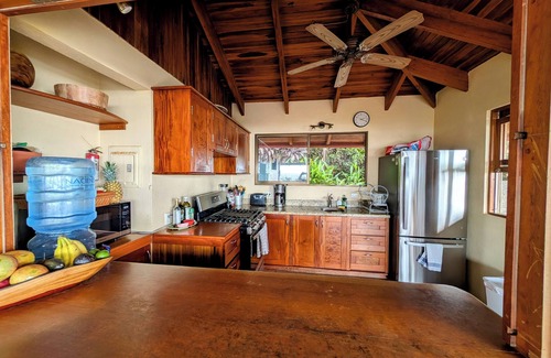 Playa Negra Maison | VISTA AZUL - Oceanfront with incredible views in Playa Negra with WiFi and AC!