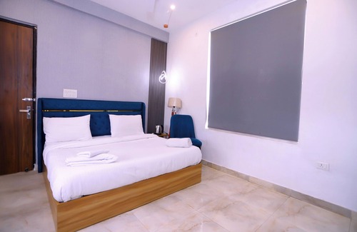 Sector 70 Hôtel | Vista business suites and banquet By NBS