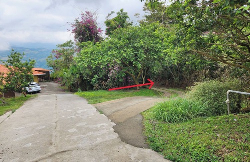 Garabito Appartement | Vista Colina Apartment: Peaceful 2 bed, 1 bath, hilltop hideaway with views.