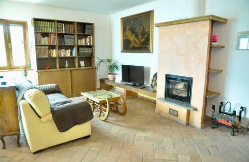 Villadossola Appartement | Vista da Sogno, Casa di Montagna per il Tuo Relax