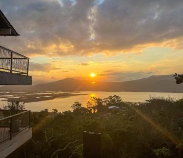 Garopaba Maison | Vista de Casa - Casa com vista para a lagoa