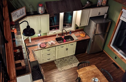 Pitman Cabine | Vista Getaway - Secluded country cabin, with wrap around porch and patio