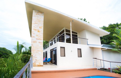 Parrita Maison | CRT- Casa Vista Pacifica - Maison dans la forêt tropicale avec des vues incroyables et Wi-Fi