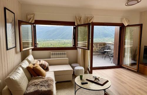 Biescas Chalet De Ski | Vista Pirineos, wifi y petfriendly