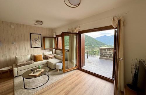 Biescas Chalet De Ski | Vista Pirineos, wifi y petfriendly