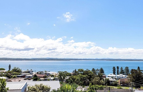 Corlette Maison | Vista Port Stephens - Luxurious Coastal Retreat