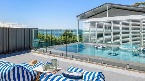 Corlette Maison | Vista Port Stephens - Luxurious Coastal Retreat