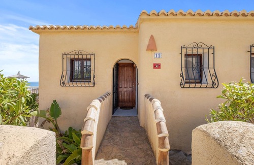 Cumbre del Sol Maison | Vista Romantica by Interhome