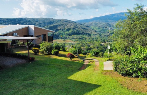 Esparza Appartement | Vista Verde en el Pacífico a 1 Kilómetro de la Carretera Interamericana
