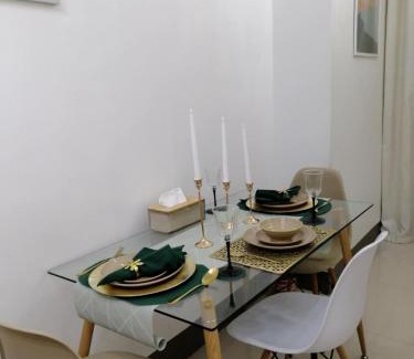Highway Hills Appartement | Vistaro Stays at Fame Residences