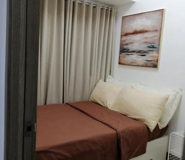 Highway Hills Appartement | Vistaro Stays at Fame Residences