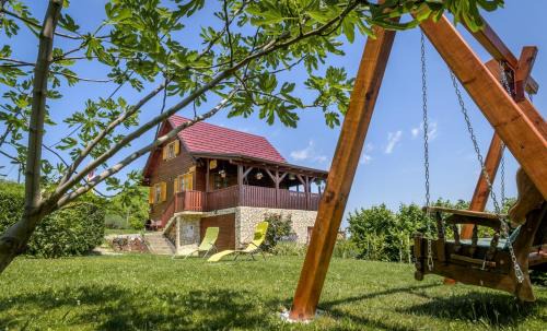 Varazdinske Toplice Maison | Vita Natura with sauna and jacuzzi