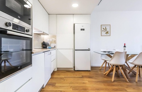 Santo Condestavel Appartement | Vita Portucale | Campo de Ourique River View 2E
