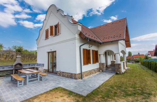 Szigliget Maison | VIVAZA Villa Szigliget