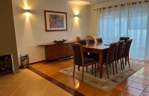 Cascais Maison | Vivenda espaçosa com jardim e churrasqueira