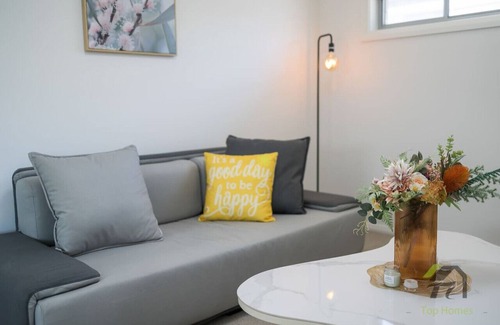 Bankstown Appartement | Vivid home in Bankstown 2B2B