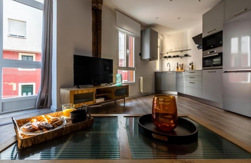 Bilbao la Vieja Appartement | Vivienda Turística Plaza de los Tres Pilares