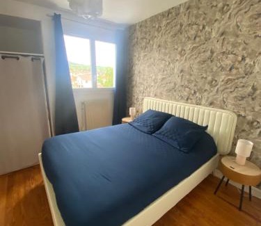 Lempdes Appartement | Volcan Ocre-4 pers-Spacieux et chaleureux - Parking privatif - Proches axes, commerces et services - Check in 24-24