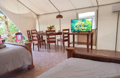 San Rafael de Guatuso Maison | Volcano Tenorio Glamping Ranch - 3 Fully Furnished Luxury Glamping Tents