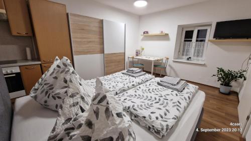 Ebersdorf Appartement | Voll ausgestattet, Nähe Heiltherme Bad Waltersdorf
