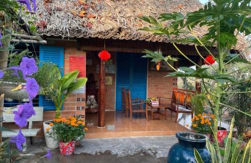 Ben Cau Chalet De Ski | Vong Nguyet Homestay - Entire Bungalow 36m2