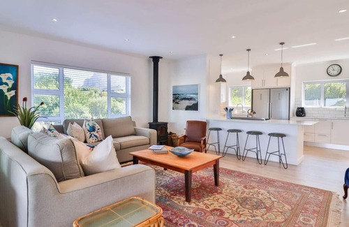 Sandbaai Maison | Vonkelwyn - enjoy Grotto Beach sunsets