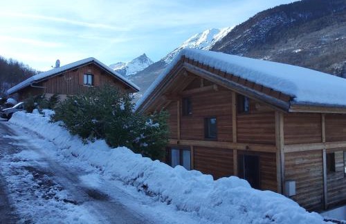 Villarlurin Appartement | Votre appartement savoyard avec Parking à la télécabine pour skier les 3 Vallées !