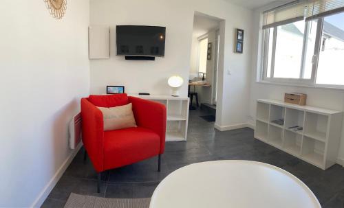 Concarneau Appartement | Votre mini maison en plein cœur du centre ville -terrasse - et parking privé sur place clos - draps et ménage inclus