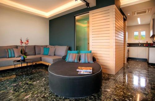 Vouliagmeni Appartement | Vouliagmeni Kavouri Beachfront Apartment