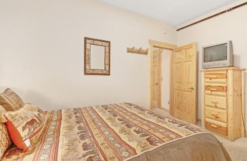 Eagle River Maison | Voyageur View
