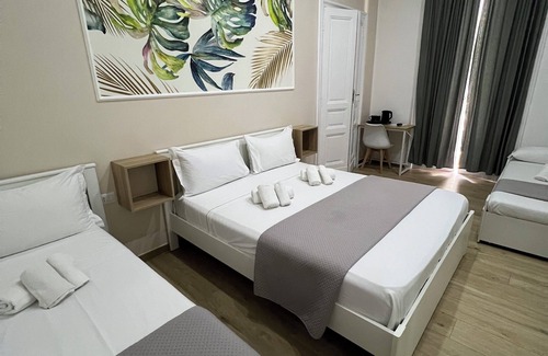 Vasto Hôtel | VPM room's central train station