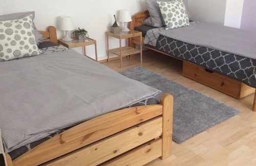 Neustadt-Geinsheim Appartement | Vrbo Property